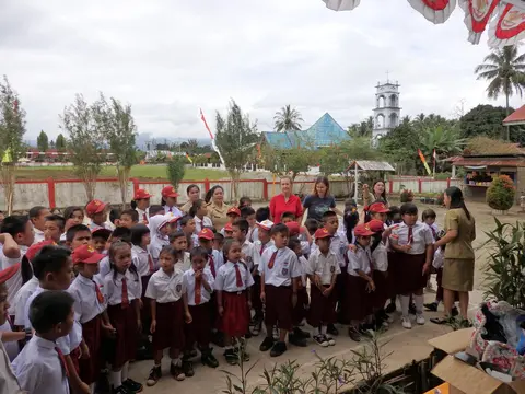 Kunjungan Pelayanan ke sekolah (Tamu-tamu)